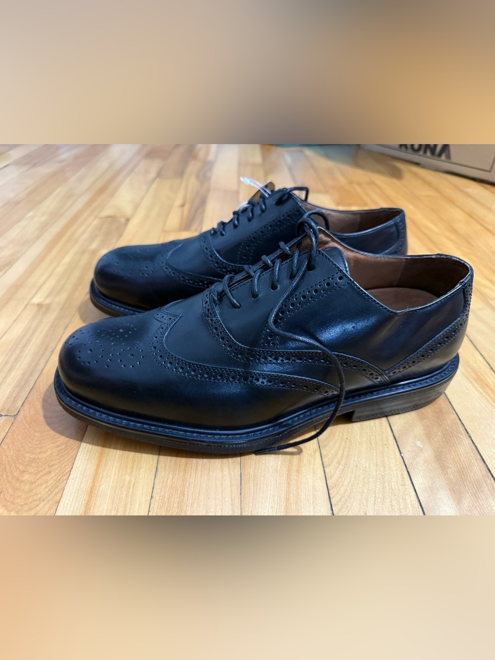 Florsheim Black Leather Wingtip Derby Shoes